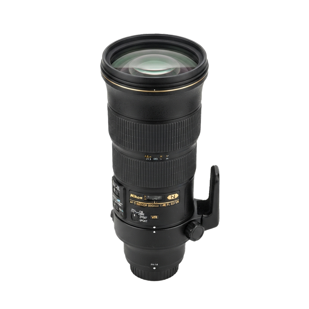 A black telephoto zoom lens with 800mm focal length and VR stabilization, mounted on a tripod handle.